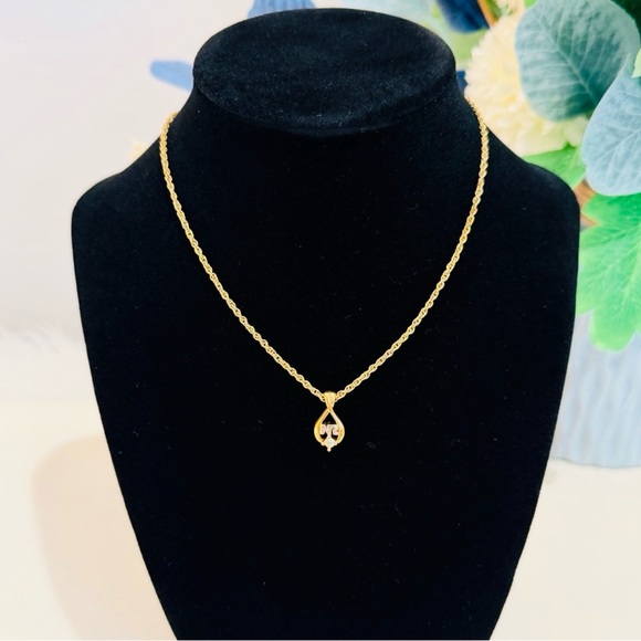 EUC Nina Ricci NR Crystal Teardrop Pendant Necklace - Picture 5 of 8